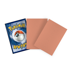 Pinke Dual Sleeves Standard Size mit eingesteckter Pokémon Sammelkarte – matte, blickdichte TCG Kartenhüllen für Premium Kartenschutz