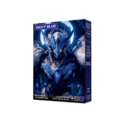 60 marineblaue Kartenhüllen Japanese Size fächerförmig ausgelegt neben Yu-Gi-Oh Karte