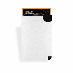 Standard Size Dual Sleeves in Weiß – elegante, matte Kartenhüllen mit schwarzer Innenseite für kompetitives Spielen und Turniere