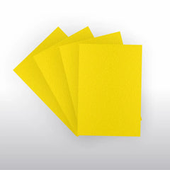 Drei gelbe Card Sleeves nebeneinander, matte Kartenhüllen Standard Size 66x91mm für Pokémon Karten, One Piece und Magic the Gathering