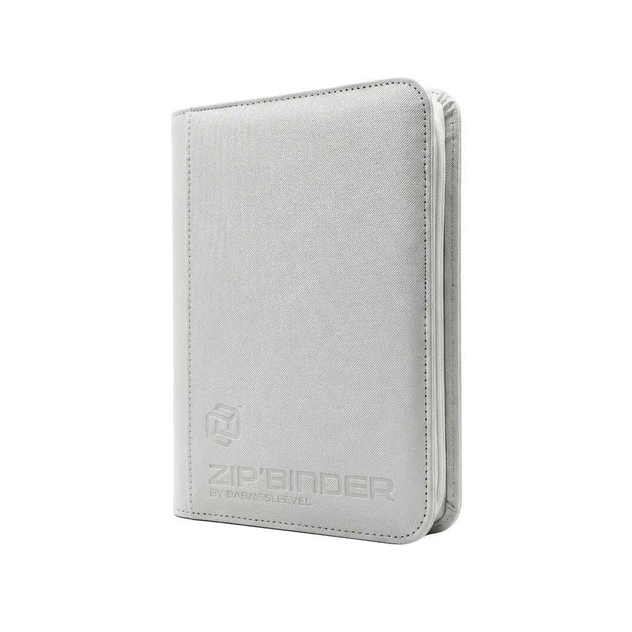 Großer weißer Toploader Binder aus PU‑Leder komplett weiß innen und außen, geöffnet mit eingesteckten Topladern und Trading Cards, Platz für 252 Karten
