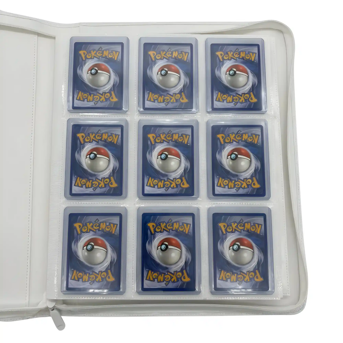 Toploader Sammelmappe groß weiß mit komplett weißem Innenleben, übersichtlicher Kartenordner für 252 Toploader Hüllen mit Pokémon und Yu‑Gi‑Oh! Karten