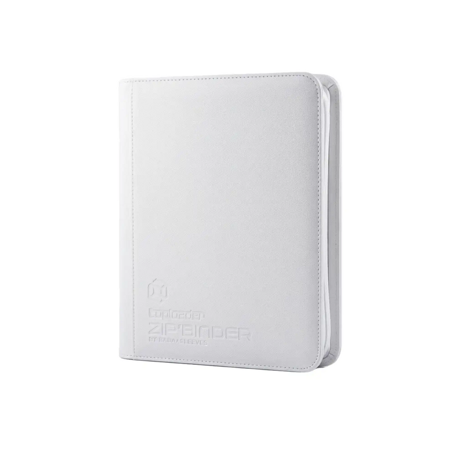 Weißer kompakter Toploader Binder aus PU‑Leder komplett weiß innen und außen, geöffnet mit eingesteckten Topladern und Trading Cards, Platz für 112 Karten
